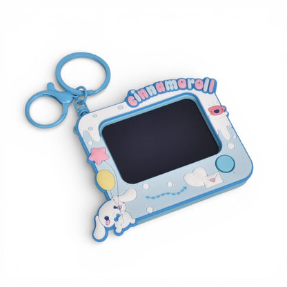 LLAVERO PLASTICO FORMA DE JUEGO DIM: 8X6