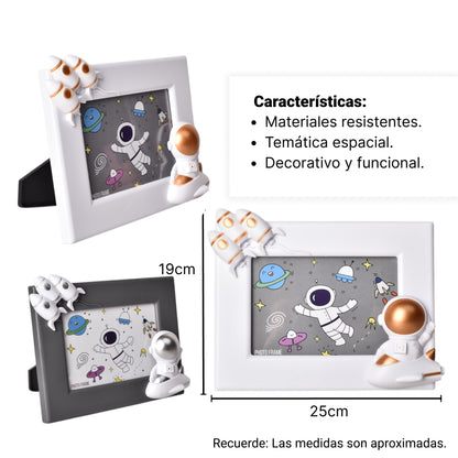 PORTARETRATO FORMA ASTRONAUTA PLASTICO DIM:25x19x4