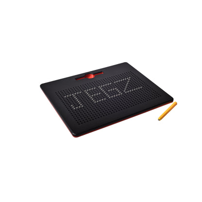 TABLERO MAGNETICO CON LAPIZ PLASTICO NEGRO Y ROJO DIM:32X26C