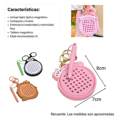 LLAVERO PLASTICO FORMA DE JUEGO ROSADO NEGRO CAFE DIM:8X7X1