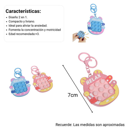 LLAVERO PLASTICO FORMA DE JUEGO AZUL ROSADO DIM:7X7X1