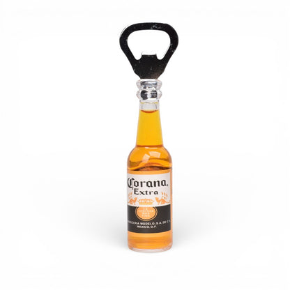 DESTAPADOR PLASTICO CON IMAN FORMA BOTELLA CERVEZA DIM: 14X3X2