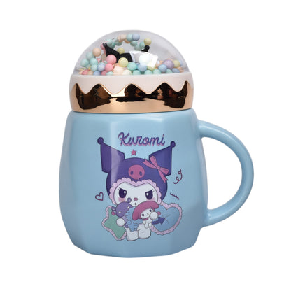 MUG POCILLO CON TAPA CERAMICA PERSONAJE 420ML DIM:8X13
