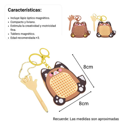 LLAVERO PLASTICO FORMA DE JUEGO CAFE DIM:8X8X1