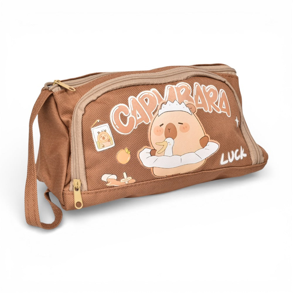 cartuchera capybara poliester dim:20x9x7